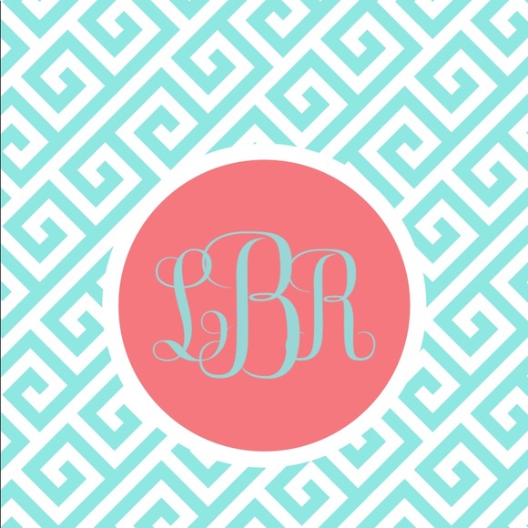 Meet your Posher, Lydia - Picture 1 of 1